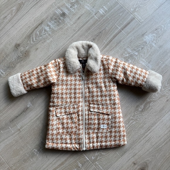 7 For All Mankind Coat Baby Girls 12M Camel Faux Fur Houndstooth Full Zip NEW - Picture 1 of 9